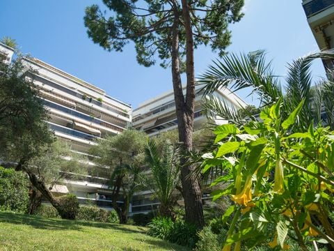 Pierre & Vacances Résidence La Rostagne - Camping Alpes-Maritimes