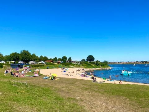 Recreatiepark Rhederlaagse Meren - Camping Zevenaar - Afbeelding N°0