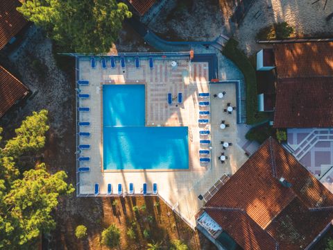 Domaine Les Sentes CARCANS - MAUBUISSON - Camping Gironde