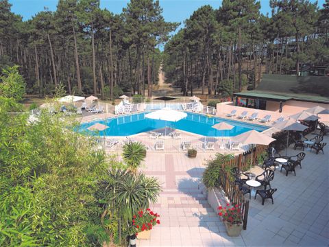 Domaine Les Cavales - Camping Gironde
