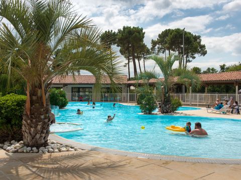 Camping Vacances André Trigano - Domaine de Montcalm - Camping Charente-Maritime