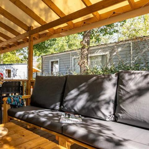 Stacaravan 6 personen - Ultimate Plus | 3 slaapkamers | 6 pers | Terras Lounge | 2 badkamers | Airconditioning | TV