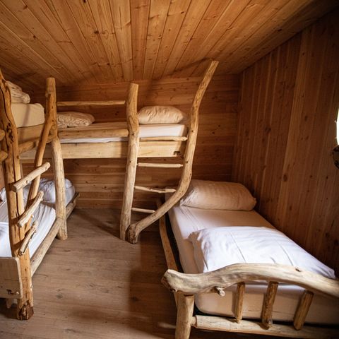 UNIEKE ACCOMMODATIE 6 personen - Tiny house Hobbit met hottub