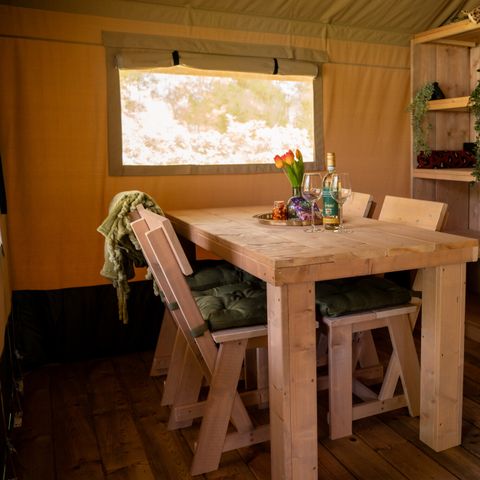 Safaritent 4 personen - Forest Lodge incl. sanitair
