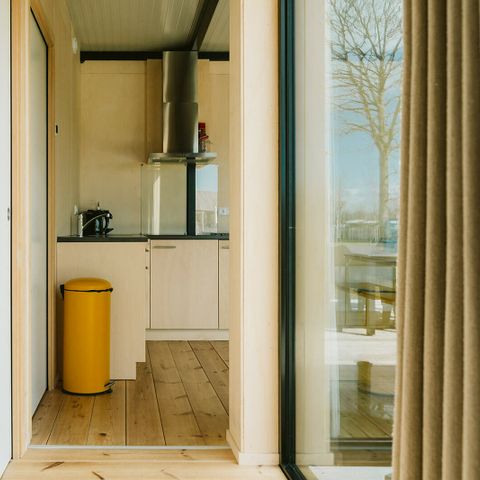 UNIEKE ACCOMMODATIE 4 personen - Tiny house Huus van Hanse C8