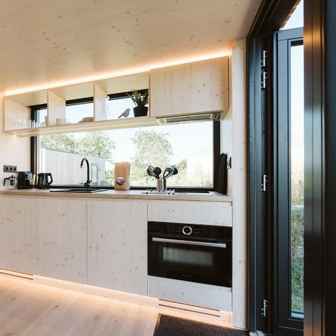 UNIEKE ACCOMMODATIE 4 personen - Tiny house Backer C15
