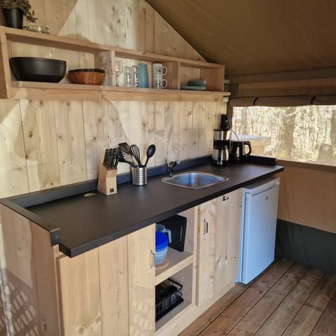 Safaritent 4 personen - incl. sanitair