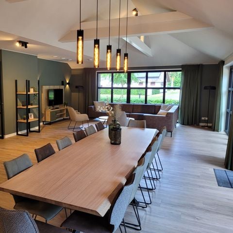 VAKANTIEHUIS 14 personen - de Specht