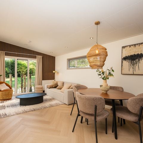 Chalet 4 personen - Loevestein met Hottub