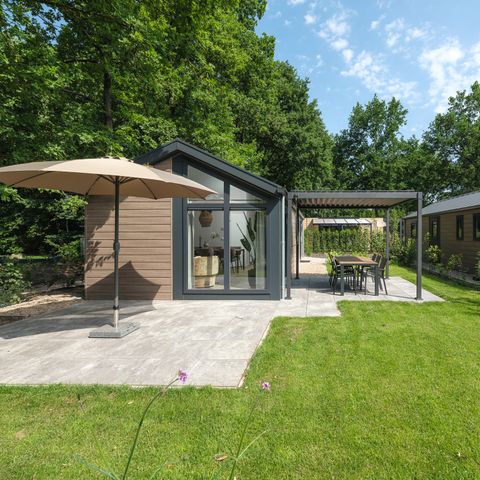 Lodge 6 personen - Doornenburg Lodge Comfort met Hottub & Sauna 