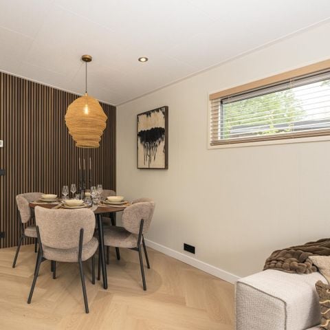 Lodge 4 personen - Loevestein Deluxe met Hottub & Sauna