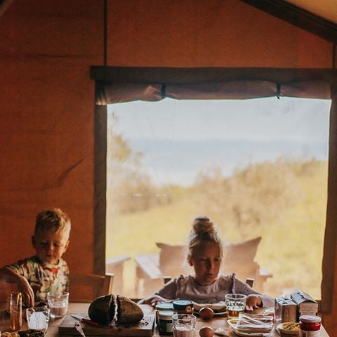 Safaritent 4 personen - incl. sanitair