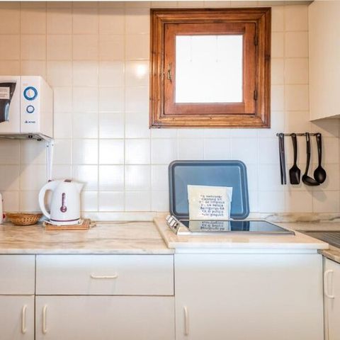 APPARTEMENT 6 personen - 4 volwassenen + 2 kinderen - Uitzicht op zee
