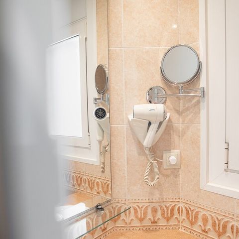 Hotelkamer 1 persoon - (C1)