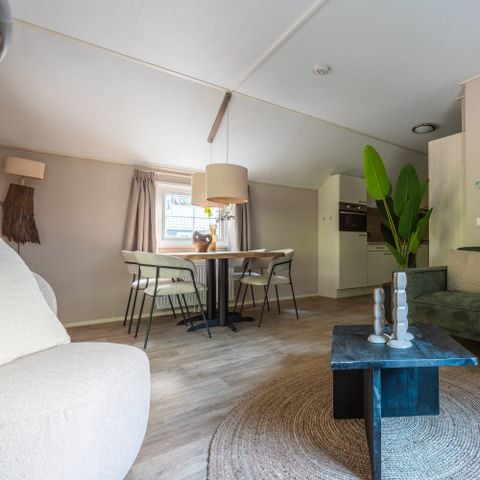 Lodge 4 personen - Veenborg met Hottub