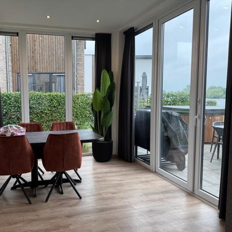 VAKANTIEHUIS 10 personen - Maas Villa Wellness