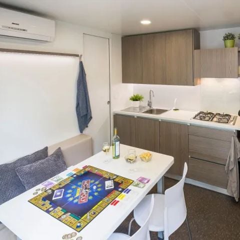 Stacaravan 6 personen - Premium Lounge Compact met 3 slaapkamers