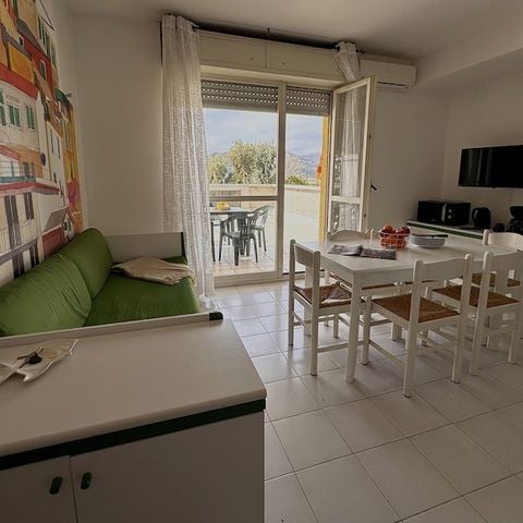 APPARTEMENT 6 personen - Airconditioning - Terras - Gerenoveerd