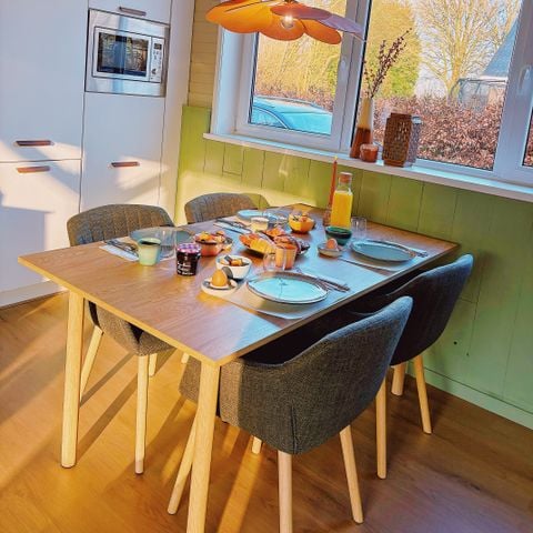 Bungalow 4 personen - Doris met hottub