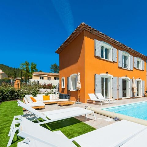 Villa 8 personen - 6-8 personen met zwembad