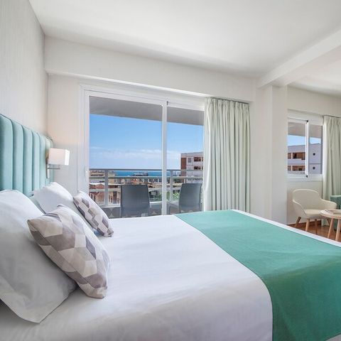 Slaapkamer 3 personen - Junior Suite - Zeezicht - Balkon
