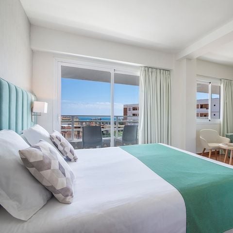 Hotelkamer 3 personen - Junior Suite - Zeezicht - Balkon