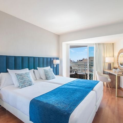 Hotelkamer 2 personen - Tweepersoonskamer Superior - Uitzicht op Zee - Balkon