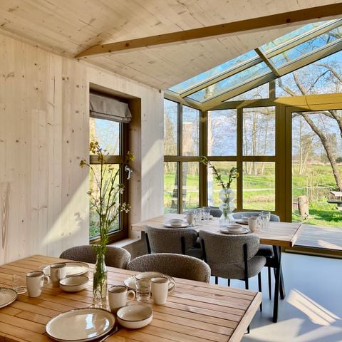 VAKANTIEHUIS 16 personen - Groepsruimte + 4 Tiny Greenhouses