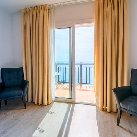 Slaapkamer 2 personen - TWEEPERSOONSKAMER - SUPERIOR - BALKON - ZEEZICHT - ONTBIJT INBEGREPEN