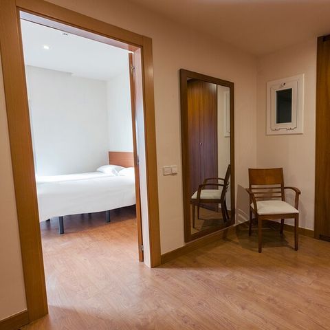 Slaapkamer 4 personen - VIERPERSOONSKAMER - BALKON - ONTBIJT INBEGREPEN