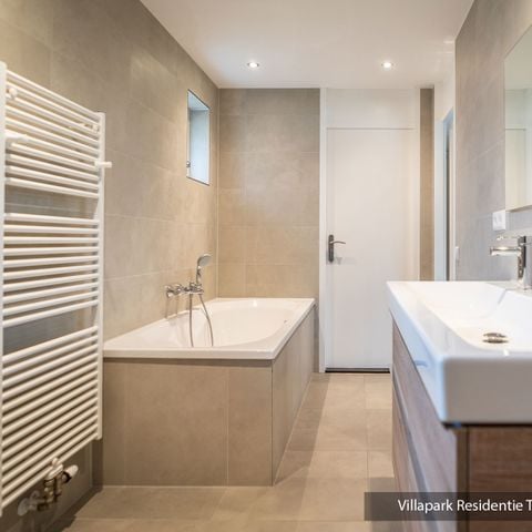 Bungalow 8 personen - G