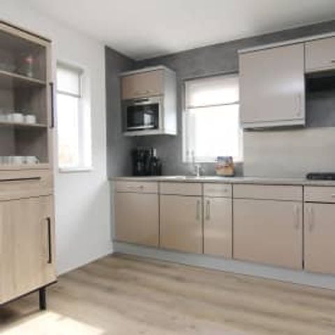 Bungalow 6 personen - E