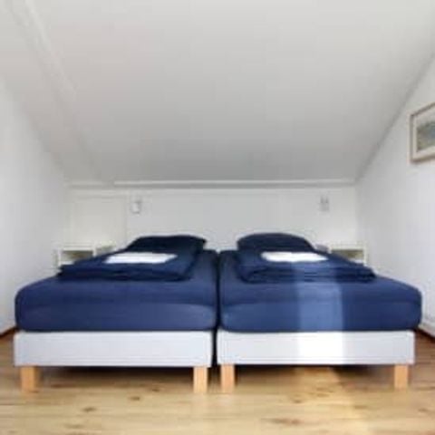 Bungalow 6 personen - F