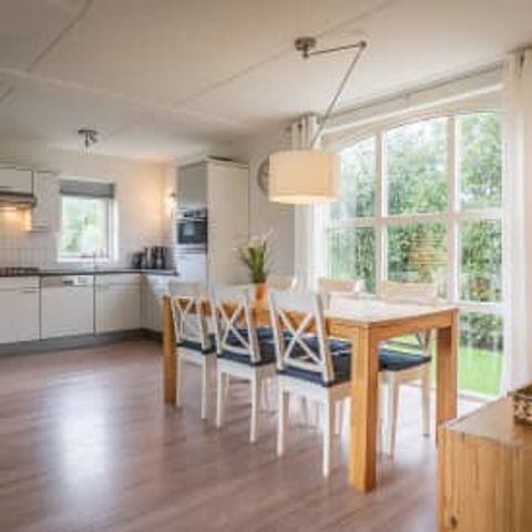 Bungalow 6 personen - F