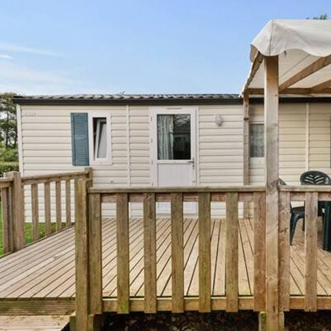 Stacaravan 6 personen - Klassiek | 3 slaapkamers | 6 slaapplaatsen | Verhoogd terras | 1 badkamer | Airconditioning