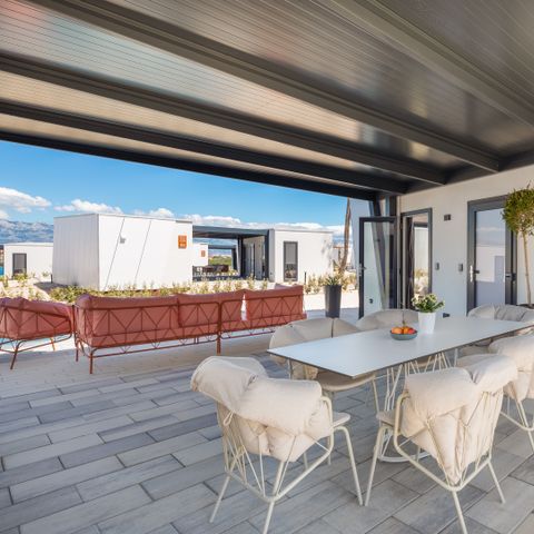 Stacaravan 4 personen - Luxe Glamping Villa met privé zwembad