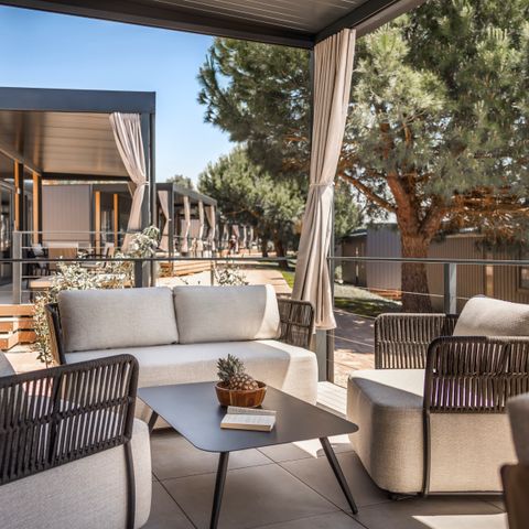 Stacaravan 4 personen - Luxe Vakantiehuis