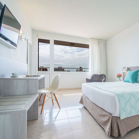 Slaapkamer 2 personen - TWEEPERSOONSKAMER - BALKON - ONTBIJT INBEGREPEN