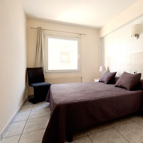 APPARTEMENT 5 personen - 2-slaapkamerappartement - 4 volwassenen + 1 kind (onder 12) of 5 volwassenen