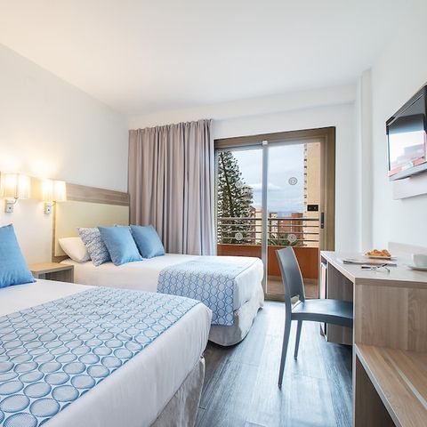 Slaapkamer 3 personen - Familiekamer - 3 personen - balkon