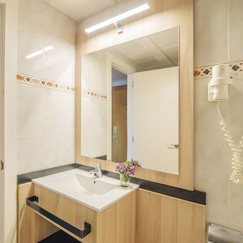 Hotelkamer 3 personen - Familiekamer - 3 personen - balkon