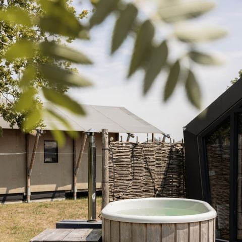 UNIEKE ACCOMMODATIE 2 personen - met Hottub