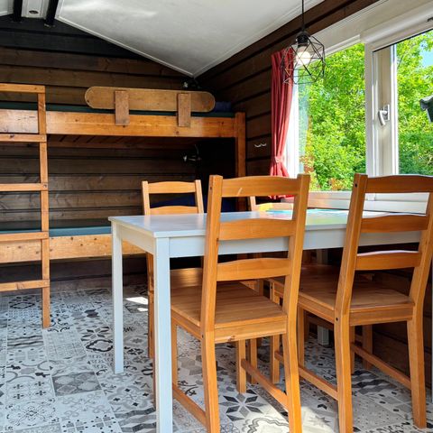 Chalet 4 personen - CampingHut Standaard