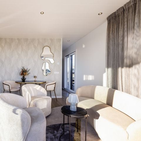 UNIEKE ACCOMMODATIE 4 personen - Luxe overnachten op het water in Friesland