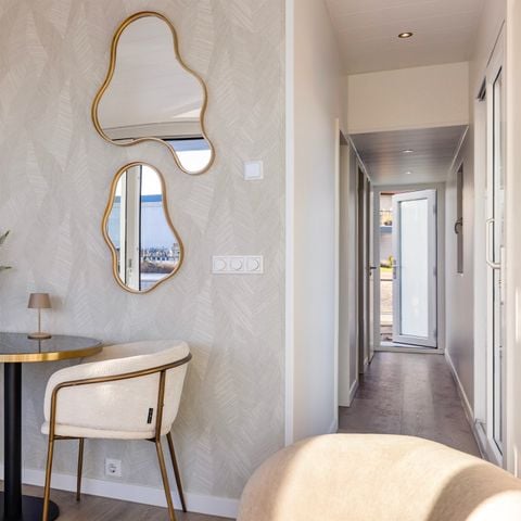 UNIEKE ACCOMMODATIE 4 personen - Luxe overnachten op het water in Friesland