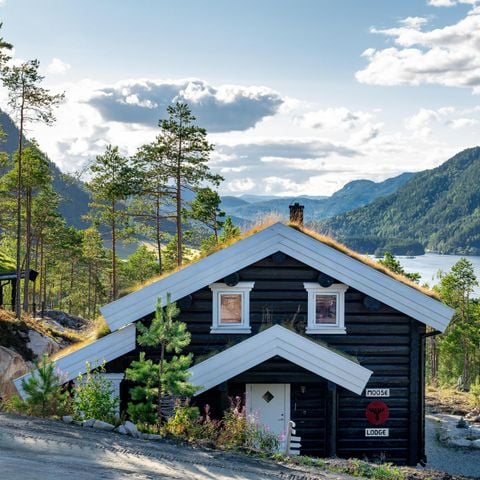 VAKANTIEHUIS 6 personen - Moose Lodge | With Sauna & Water View