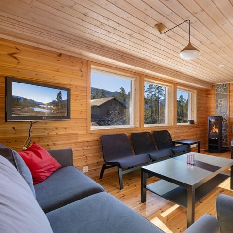 Groepsaccommodatie 14 personen - Lakehouse With Sauna & By the Water