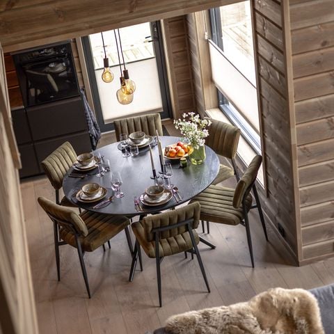 VAKANTIEHUIS 6 personen - Saga Hytte With Sauna, Hot Tub & Water View