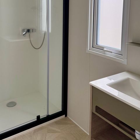 Stacaravan 4 personen - Stacaravan Premium- 27 m² - 2 slaapkamers- TV