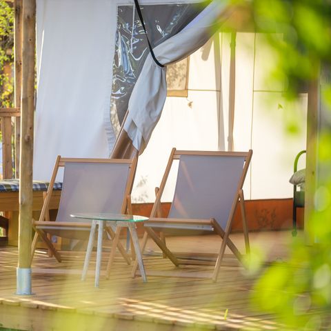 Safaritent 5 personen - Glamping Tent met Badkamer, Amber 44 m², Premium - JACUZZI